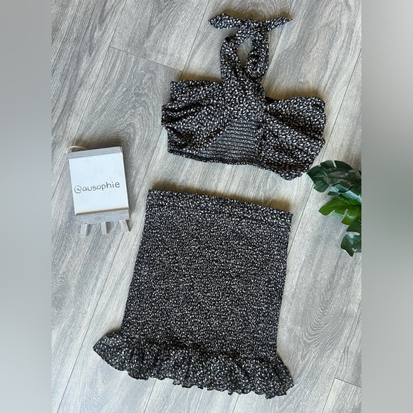 Blush j 2 piece smocked floral skirt set w matching multiway top. Size L - Picture 3 of 11